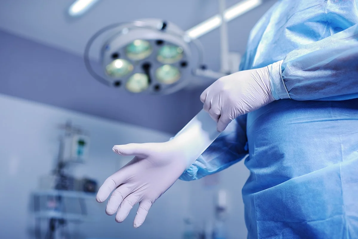 Use of gloves in healthcare